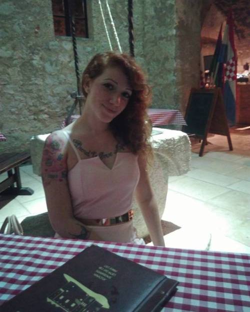 Dinner in Castle *.* #suicidegirls #italiansuicidegirl #candyhell #glamour #castle #croatia