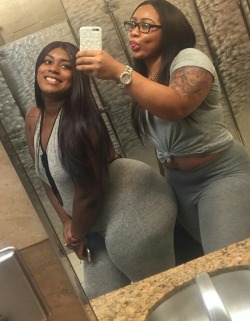 thickblackmilf:2 thick aunties. My lawd.😩