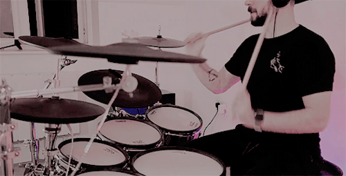 easy-hard: great cover, drummer boy!