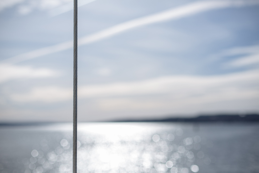 nonoahname:  street-photography-london:  And yet again, silence delivered the most
