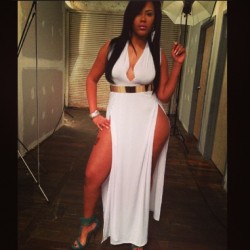 rufffn:  @mizzdr  Sexy dress on a gorgeous