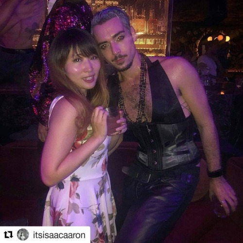 @itsisaacaaron out in his custom corset!  #Repost @itsisaacaaron ・・・ Had the chance to break in my n