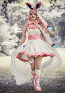 Scissor-Happy:  Applchan:  Sylveon Cosplay Shooting ♥  Cosplay ☆ Photography