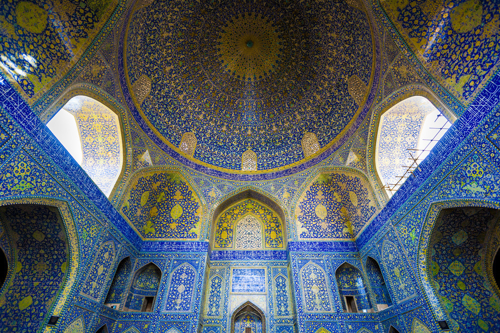 seltoon:  THE CEILINGS OF ISFAHAN by James Longley 