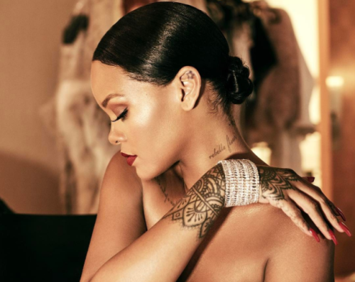 badgalriri: playing around in my Rihanna ❤️ Chopard collection! #Cannes2017 #RihannaLovesChopard