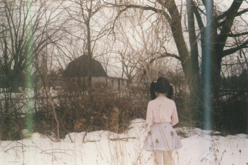 graceandgirlhood:  i feel as if i might be vanishing by Jessica Woods 