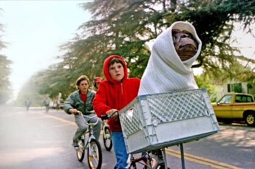 E.T. the Extra-Terrestrial (1982)