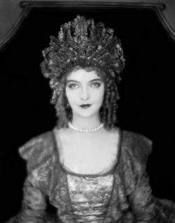 oldhollywood-mylove: Lillian Gish in Annie