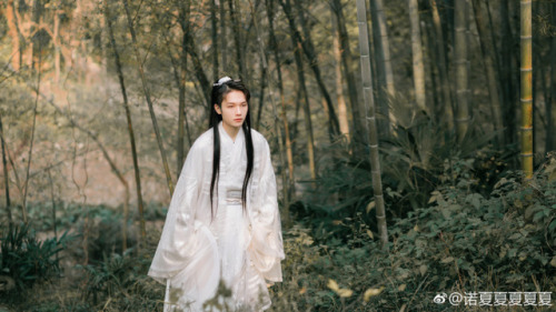 ziseviolet:yansanniang:@诺夏夏夏夏夏Traditional Chinese Hanfu.