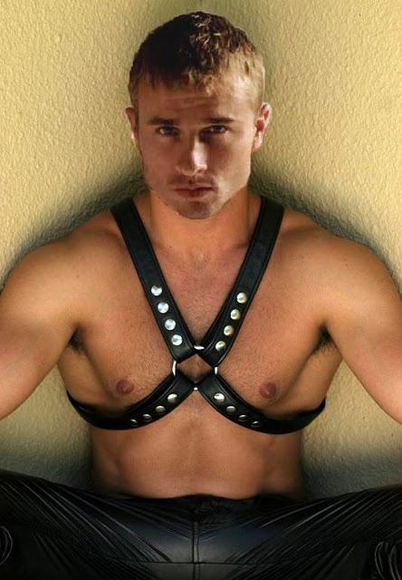 slamrebel: My Fetish! WILL YOU FUCK ME IN ALL YOUR FETISH GEAR! LOVE YOUR FETISHES.
