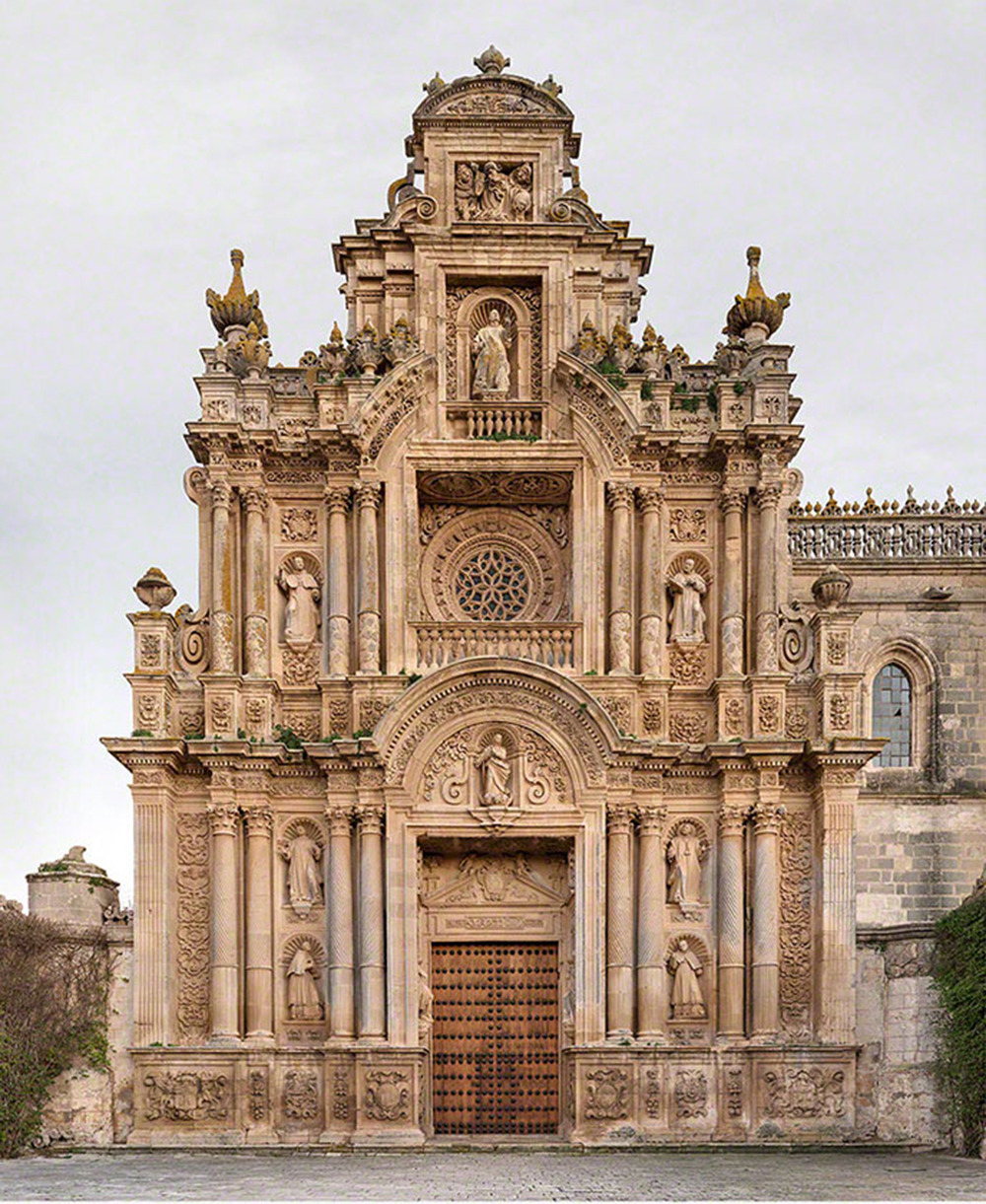 Orvieto, Duomo di Santa Maria Assunta.Dresden, Frauenkirche.Piazzola sul Brenta Cathedral.Angoulême,