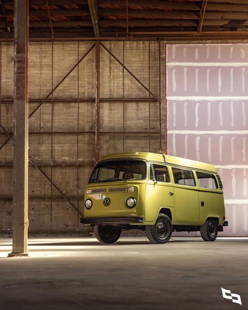 utwo:  1979 Volkswagen T2 Westfalia Restomod© Collecting Cars