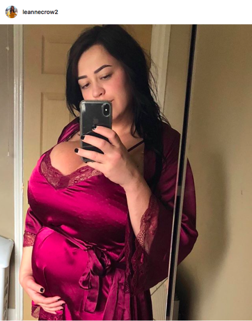 I was just wondering why Leanne Crow hasn’t posted any cleavage and handbra pics from her Busty Instagram account and boom - now we know. Congratulations, LC! You are going to be an awesome mum.