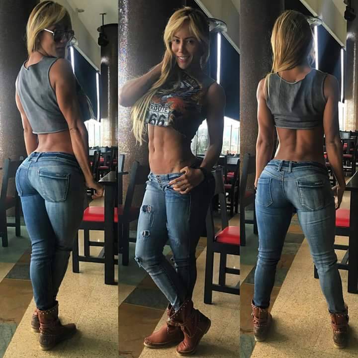 sixpackking:  For more Beautiful Women follow me at: http://sixpackking.tumblr.com/