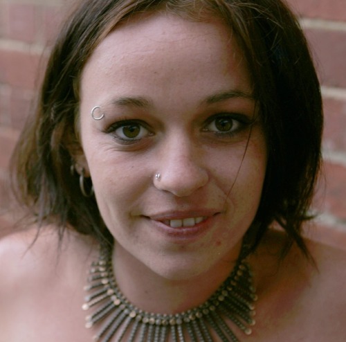 hairy-teeners:  Marni 18yo