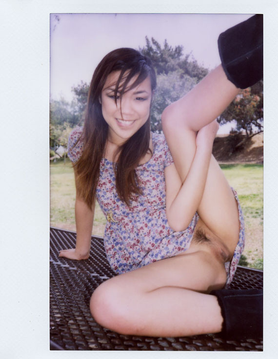 minniescarlet:  I love amateur/polaroids/Instax style! but i’d love to see more