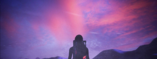 threehoursfromtroy: ahyesreapers: mass effect + horizons Legit the reason I don’t skip ME1 on replay