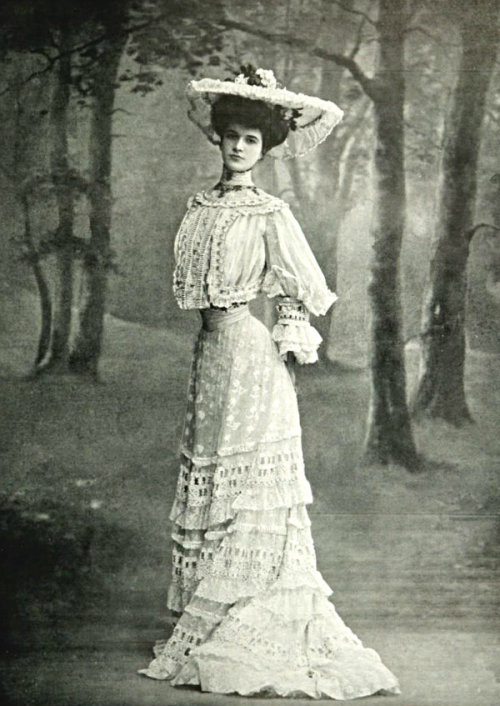 Robe de garden party par Doeuillet, 1904.