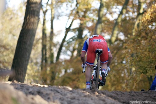cyclocrosshotties:  Mourey bum Francis Mourey at Koksijde Photo credit: Balint Hamvas | cyclephotos.