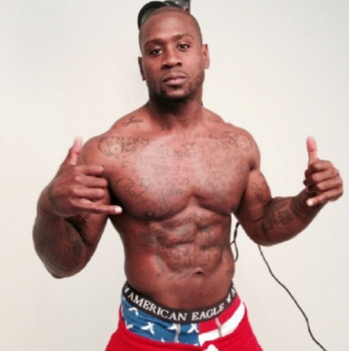 ktl357:  Yasss🙌🏾🙌🏾🙌🏾  Sexy brother