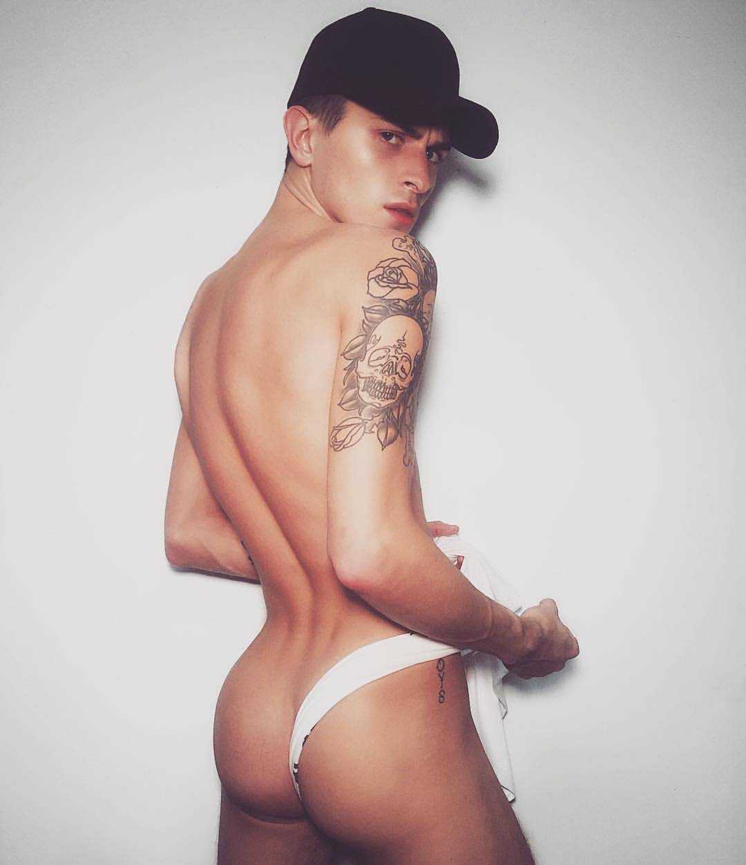 eeeisme:  Famous Great Ass- Tatted CockyBoys exclusive Frankie V is just fucking