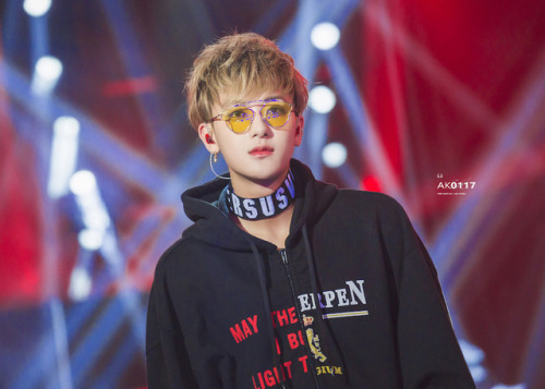 © AK0117 ϟ do not edit