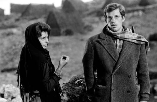 Come viene rappresentata la lotta di classe nel Neorealismo cinematografico:“Io mi sono sposat