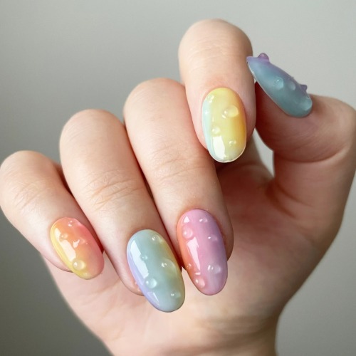 sosuperawesome: Press-On Nails // Jane Safarian on Etsy