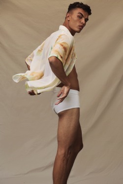 ohthentic:  michaeloliverlove:  Josh Boulton by Michael Oliver Love for Vanity Teen.  Oh