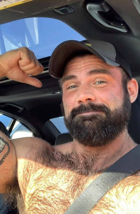 1HairyLover