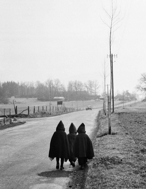 XXX Lorraine en Hiver, 1957 - Willy Ronis Nudes photo