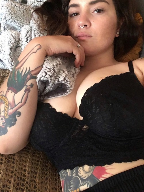 bettybestbits: girlletthegoodtimesroll: I’ve really been taken for granted lately. I haven&rsq