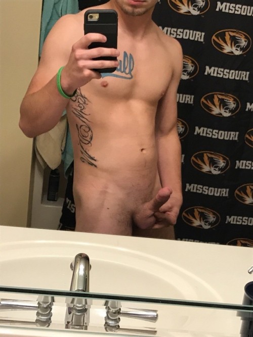 5thdayofcreation: thesithgay: Brett, the straight 19 yo from Kansas City, showing off some more and cumming in that last GIF. What about that hairy booty?! (part 2 of 4) Baseball player from KC; tons of pics and vids 