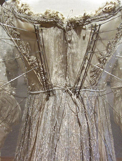 ruched: “Breathe” gown worn by Drew Barrymore in Ever After (1998)Costume design by Jenn