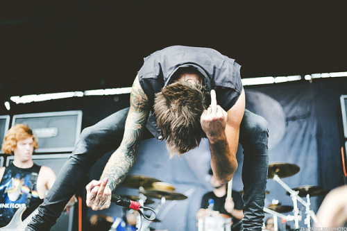 causewearecastaways:  Austin Carlile | Of Mice & Men 