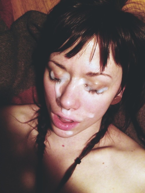 weluvcumsluts:  Free Facial And Cum Gifs And PicsIf You’d Rather Get Laid Click