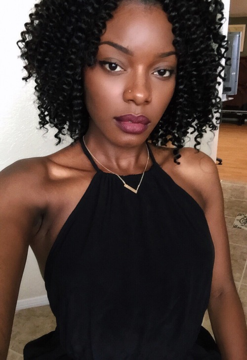 realdwntomars:  naomiminx13:  She is stunning!  Thanks sweetheart! 💓