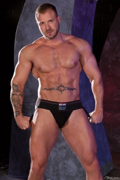 sniffandlickyoursmell:muscleonly4u:Austin Wolf 🇺🇸for more of this follow me: https://manasseaterschweiz.tumblr.com