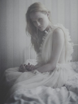 erymanthian:  ‘Silent Dying’ photographed by Laura Makabresku 