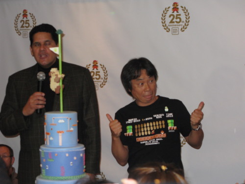 videogamecorner:  I know this isn’t video game art but it’s 6 AM I had to share this beautiful picture.  OMG REGGIE FACE!