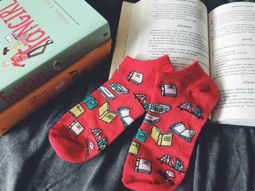 the-forest-library: in love with these socks