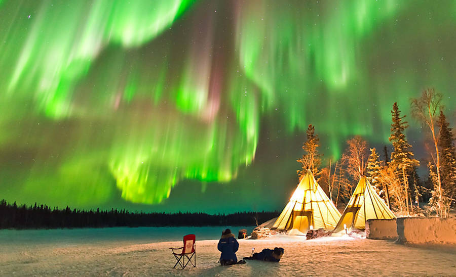 Aurora boreal cria ‘show de luzes’ no Canadá. http://folha.com/no1493183
Foto: O Chul Kwon/Caters News