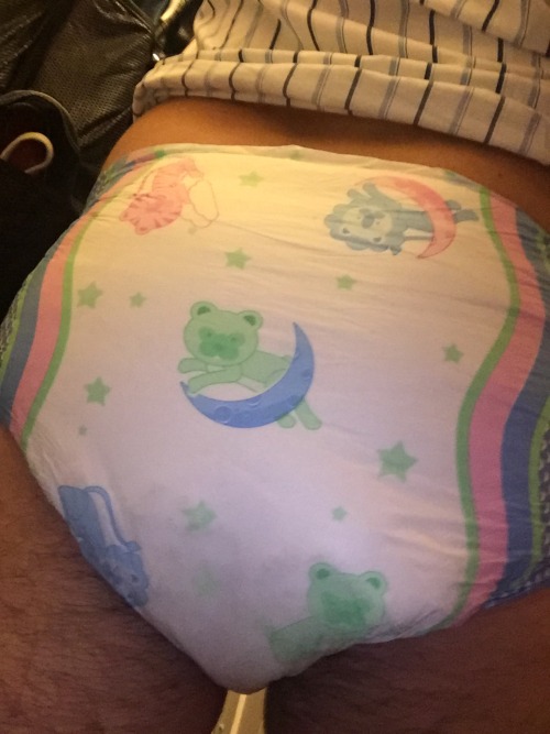 Porn calidiaperlad92:  End of work day diaper! photos