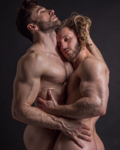 unjoursurterre:  @ayforte & @acrodave by @charlesbr 