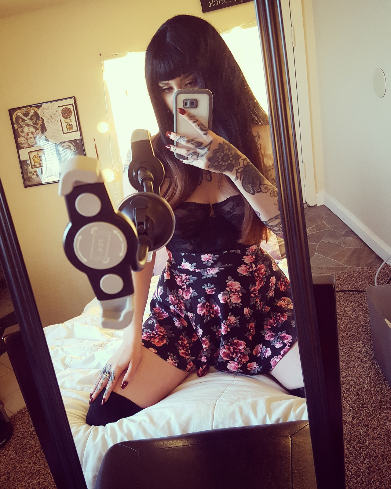 lilith-ap:  If ya want me you know where to find me  *3 Photosets under 5 tokens