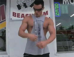 gym-punk-jock-nerd:  .   SLIM  DOUBLE BI’ S :  NICE LATS  . 