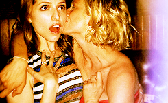 brittany-snow: You love me so much it’s weird.   Elas 😍