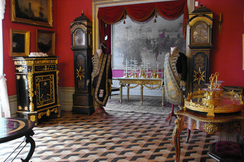 lamus-dworski:  Wilanów Palace, Warsaw, Poland. Images © mijodyn.