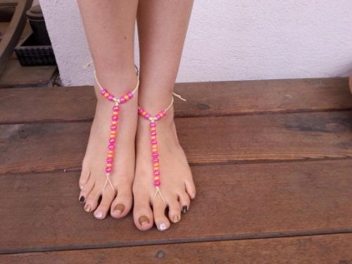 goreanmaster:  amy16j:Feet are sexy like these!  .
