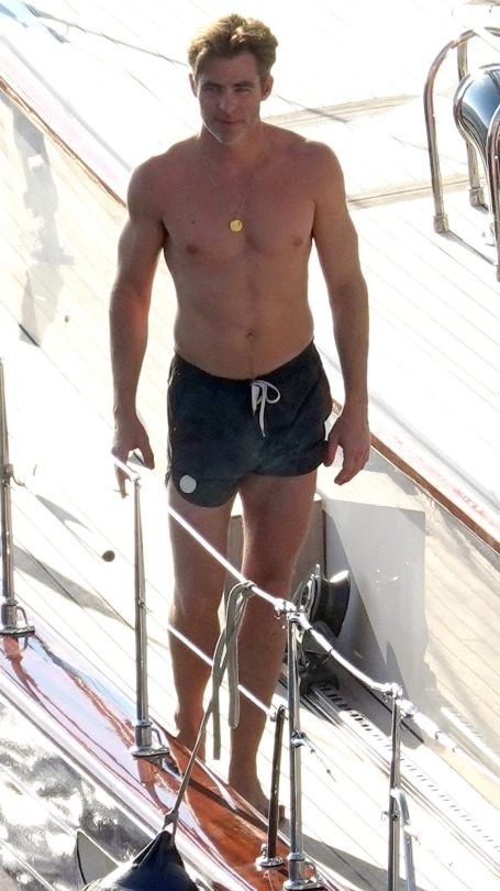 tumblr photo onlyfamousnakedmen 15